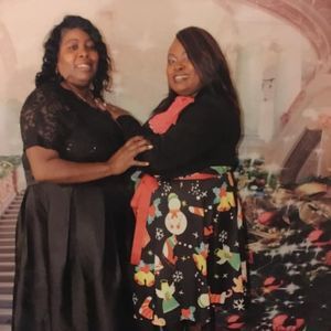 Meet your Posher, Ebony